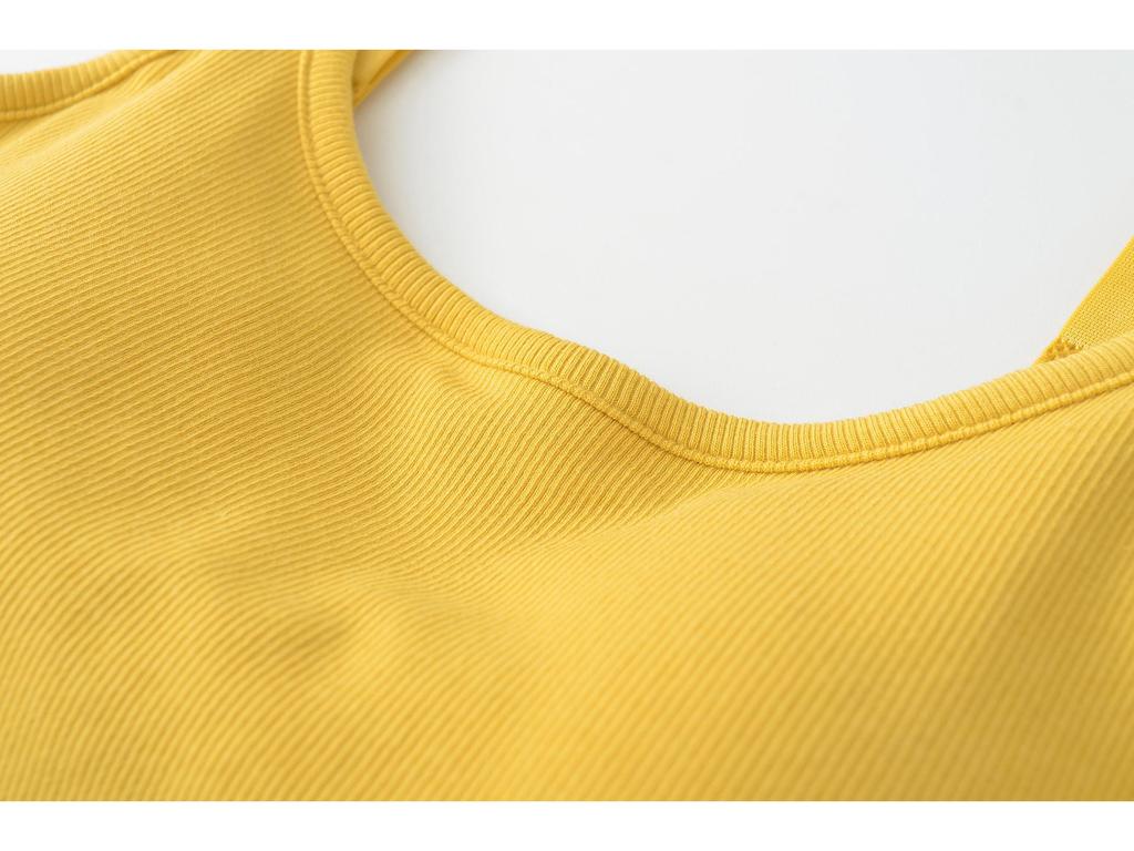 Sexy Spring Sleeveless Camisole: Women's Slimming and Flattering Hot Girl Fashion with Beautiful Back Design