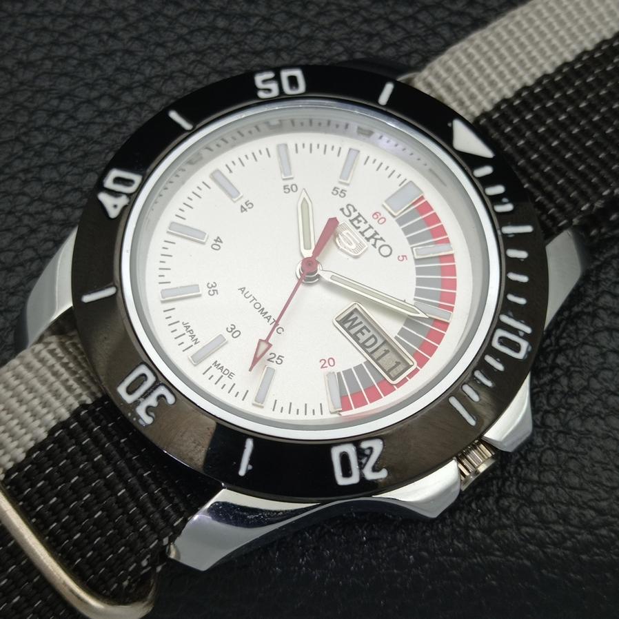 JAPAN MENS AUTOMATIC SEIKO 5 REFURBISHED 6309A WHITE DIAL WRIST WATCH A426512-2