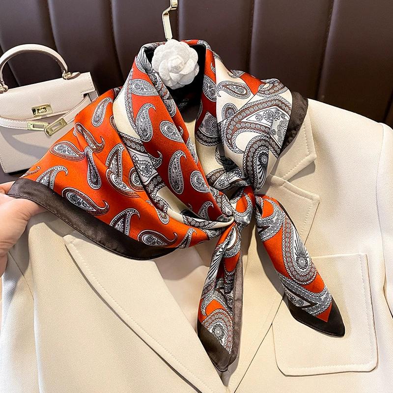 Luxury New Style Square Headscarf Women Sunscreen Beach Kerchief Popular The Four Seasons Scarves  Design 70X70CM Silk Hijab