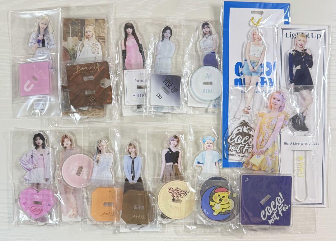 

[USED] NiziU Request Acrylic Stand