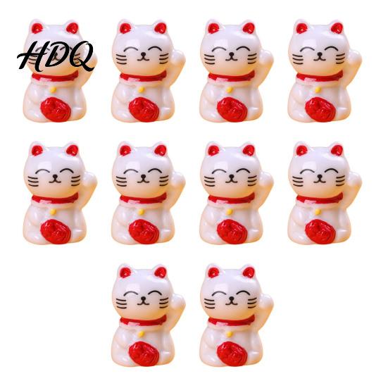 Mini Beckoning Cat Statue 10PCS Lucky Figurines Resin for Game Night Ornaments Prosperity Figurine Mahjong Table Desktop Display Good Luck