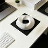 Geometrische Kunstdekoration 3D-gedrucktes Möbiusband-Ornament, Moderne Skulptur mit stabiler Display-Basis für Heim- und Büro-Schreibtischdekoration, Dekorative Tischplattenfigur