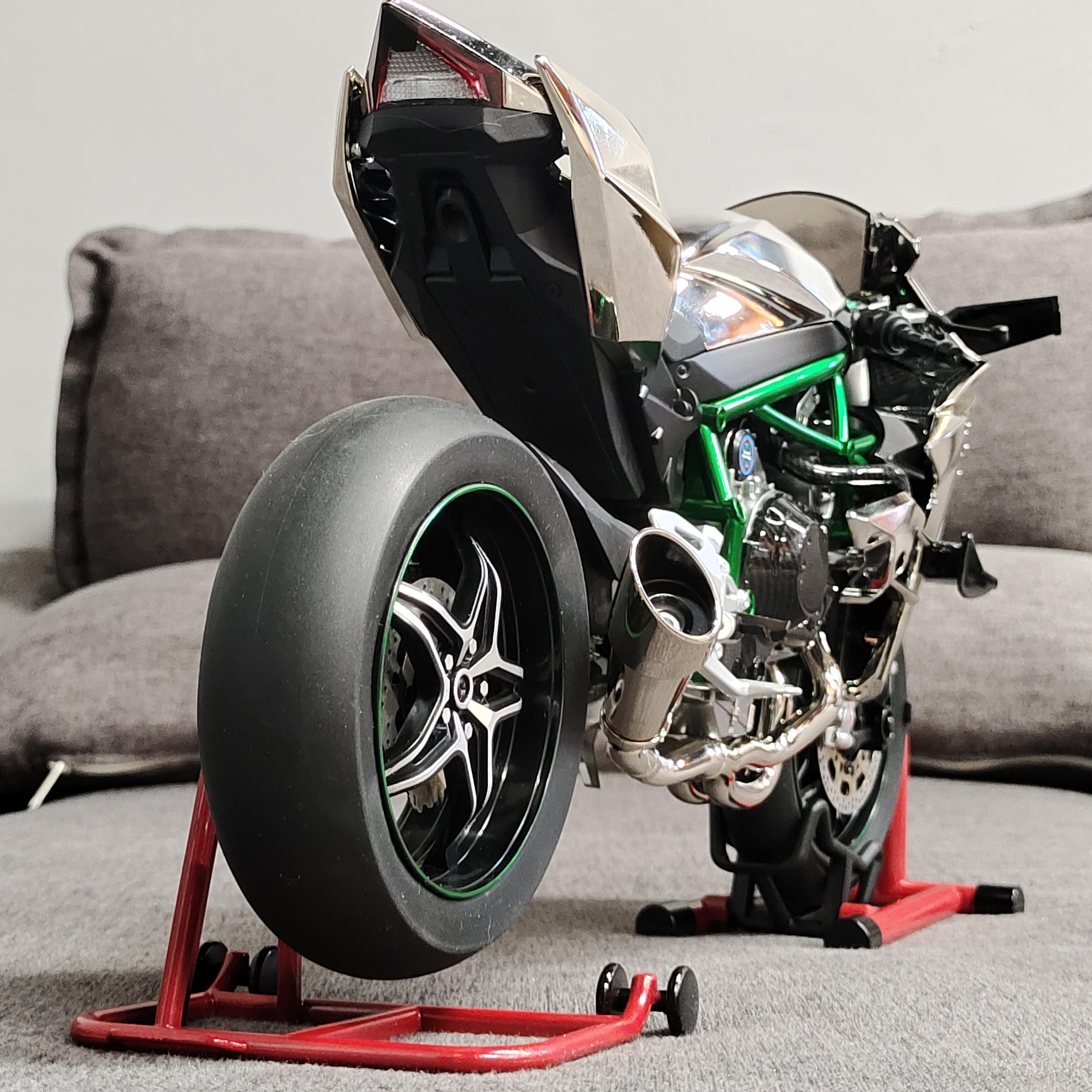 Linyi Toy Car Silver 1:6 Kawasaki H2r Electroplate Road Racing Motorcycle Alloy Diecast Model High Simulation Children Toy Motorcycle Present