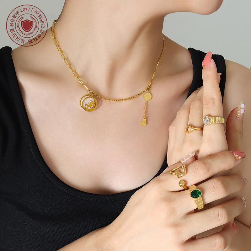 Stil Cartoon Persönlichkeit Mode Nische Design Sinn Fransen Runde Marke Intarsien Farbe Shell Anhänger Glück Halskette