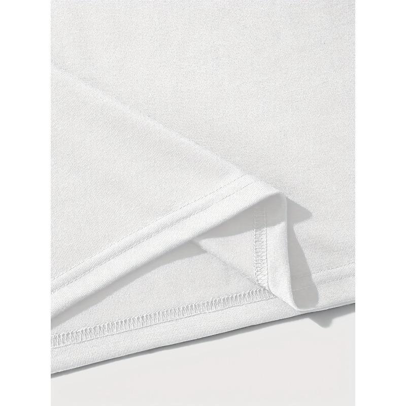 European sizes I'm Not Old I'm Classic T-Shirt - Stylish Graphic Tee for Vintage Car Lovers, Bold Text Design in Black and Gold