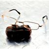 Zusammenklappbare, faltbare Lesebrille mit Kristalllinse, inklusive bernsteinfarbenem, tragbarem Brillenetui +0,75 +1 +1,25 +1,5 +1,75 +2 +2,25 +2,5 bis +6
