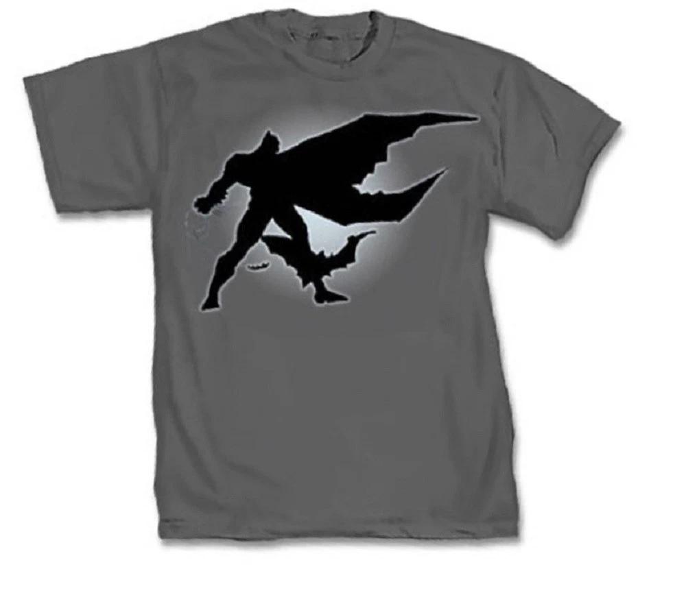 Batman Dark Knight Silhouette Officially Licensed  Children s T-shirt 110