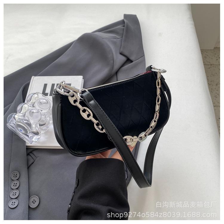 Summer Fashion Small Bag Women's New 2025 Foreign Style Chain Bag Popular Messenger Bag Shoulder Bag Small Square Bag