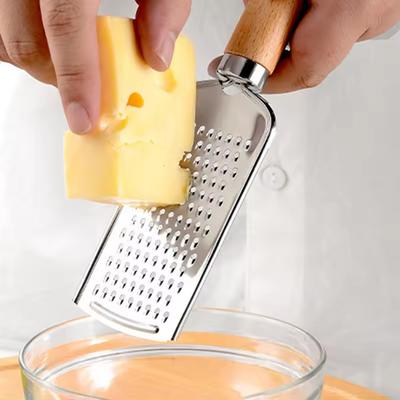 1 pezzo Gadget da cucina: Grattugia con Manico in Legno, Piccoli Utensili da Cucina, Utensili da Forno in Acciaio Inossidabile