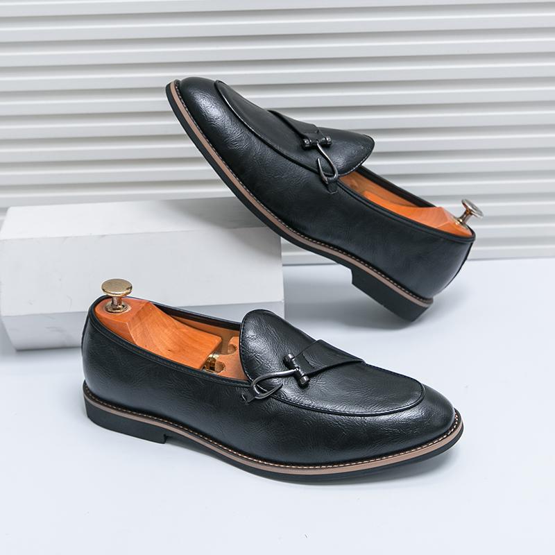 British Pointed Monk Strap Loafter New Men's Patent Leather Casual Shoes Designer Male Formal Wedding Dress Homecoming Footwear