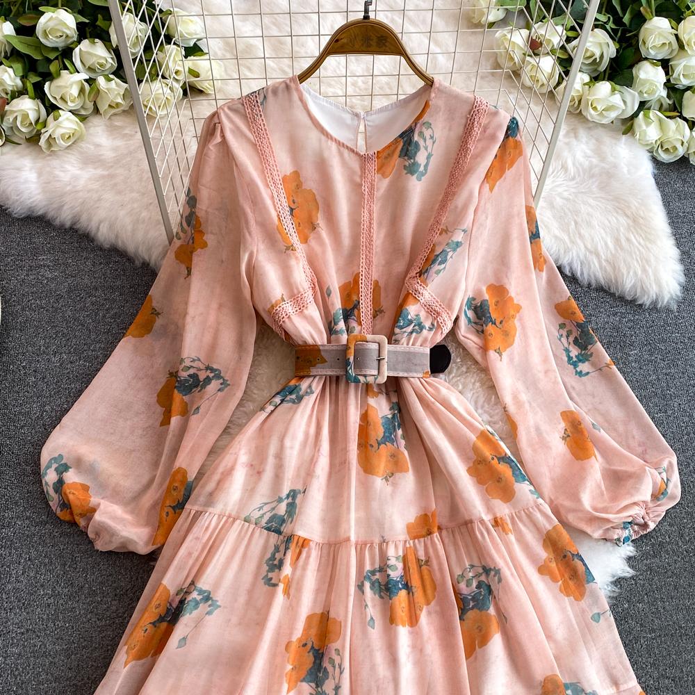 Осеннее винтажное женское длинное платье в стиле пэчворк с цветочным принтом — фото 7