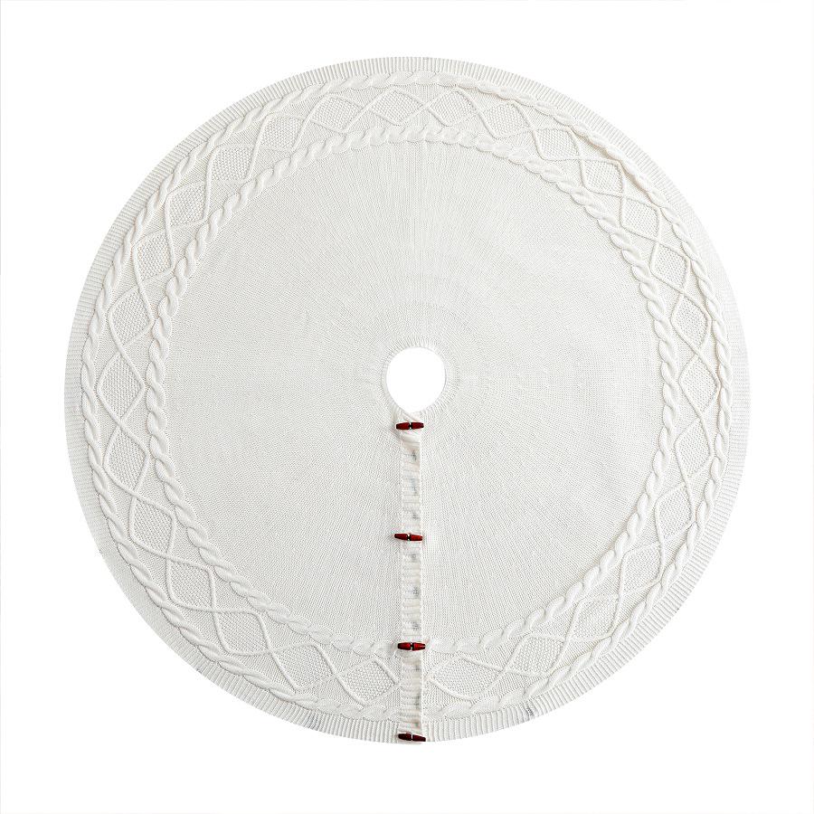Off-White Cable Knit Christmas Tree Skirt with Buttons - Cozy Retro Family Decoration.