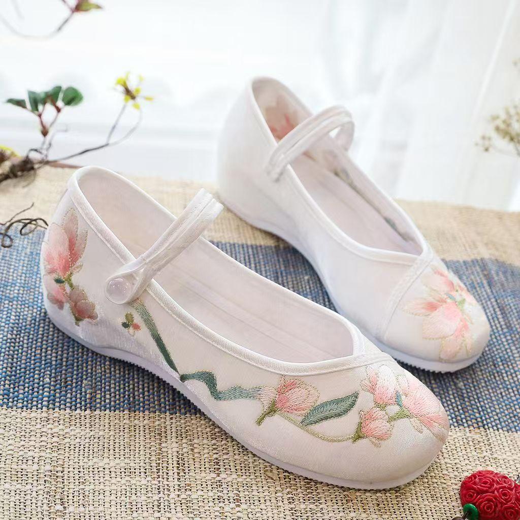 

Woman s Ethnic Style Flat Sole Embroidered Shoe Soft Sole Non Slip Shallow Round Toe Buckle Strap Hanfu Shoes Mary Jane Shoes 35