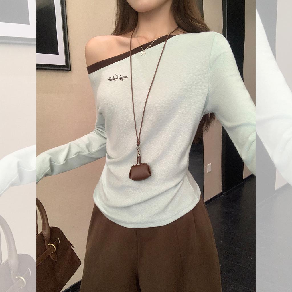 Green Spice Girl Slash Shoulder Off-Shoulder Letter Embroidered Long Sleeve Bottom Shirt Women's Autumn Folds Pinch Waist Splicing Top