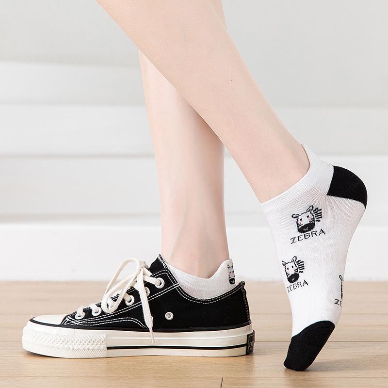 2021 Spring/Summer Zebra Embroidery Women's Boat Socks - Preppy Style, Trendy 3D Heel, Korean-Inspired Short Socks