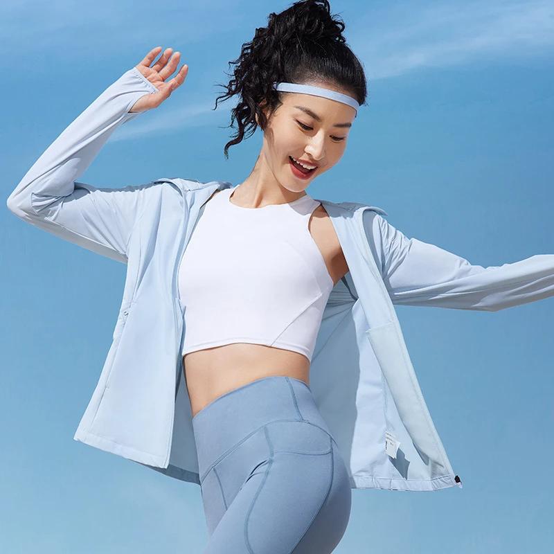 Li Ning Jednobarevná bunda s kapucí na zip a dlouhým rukávem s ochranou proti slunci dámská bunda nebesky modrá AFDT182-9