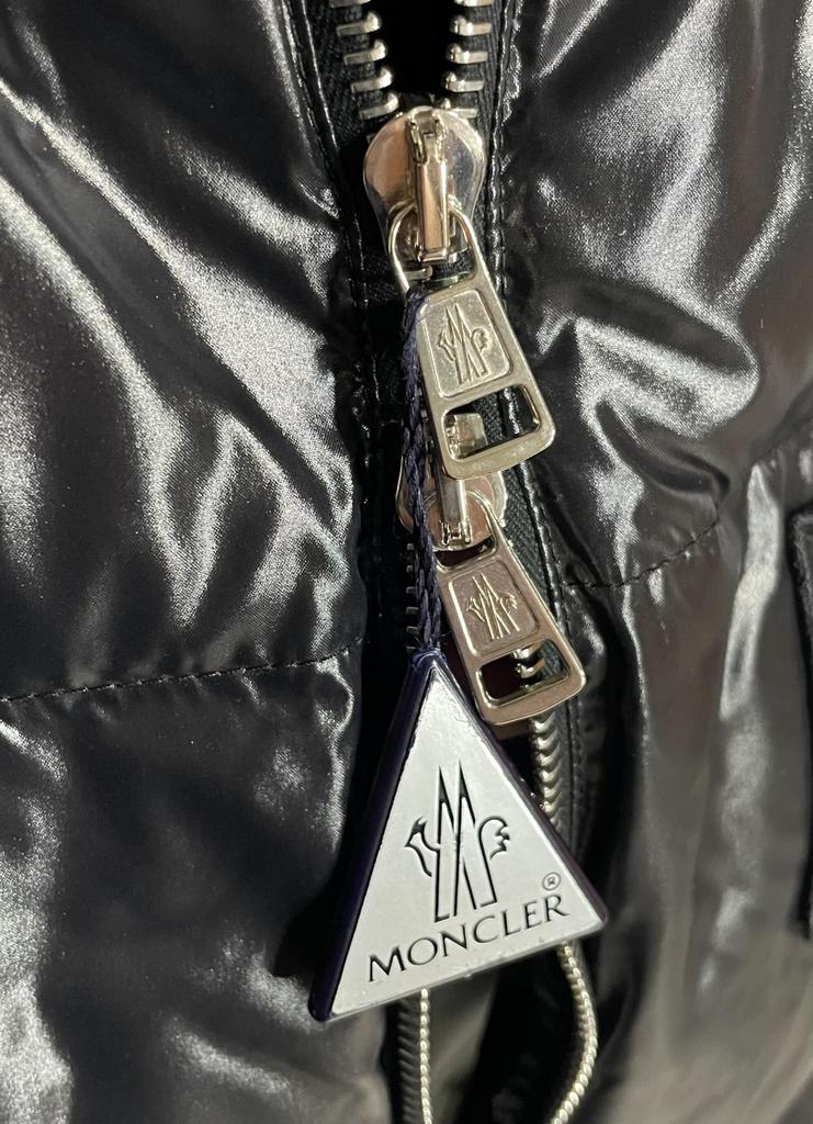 Used MONCLER E2091433720568950 BANKERDown vest Nylon mens