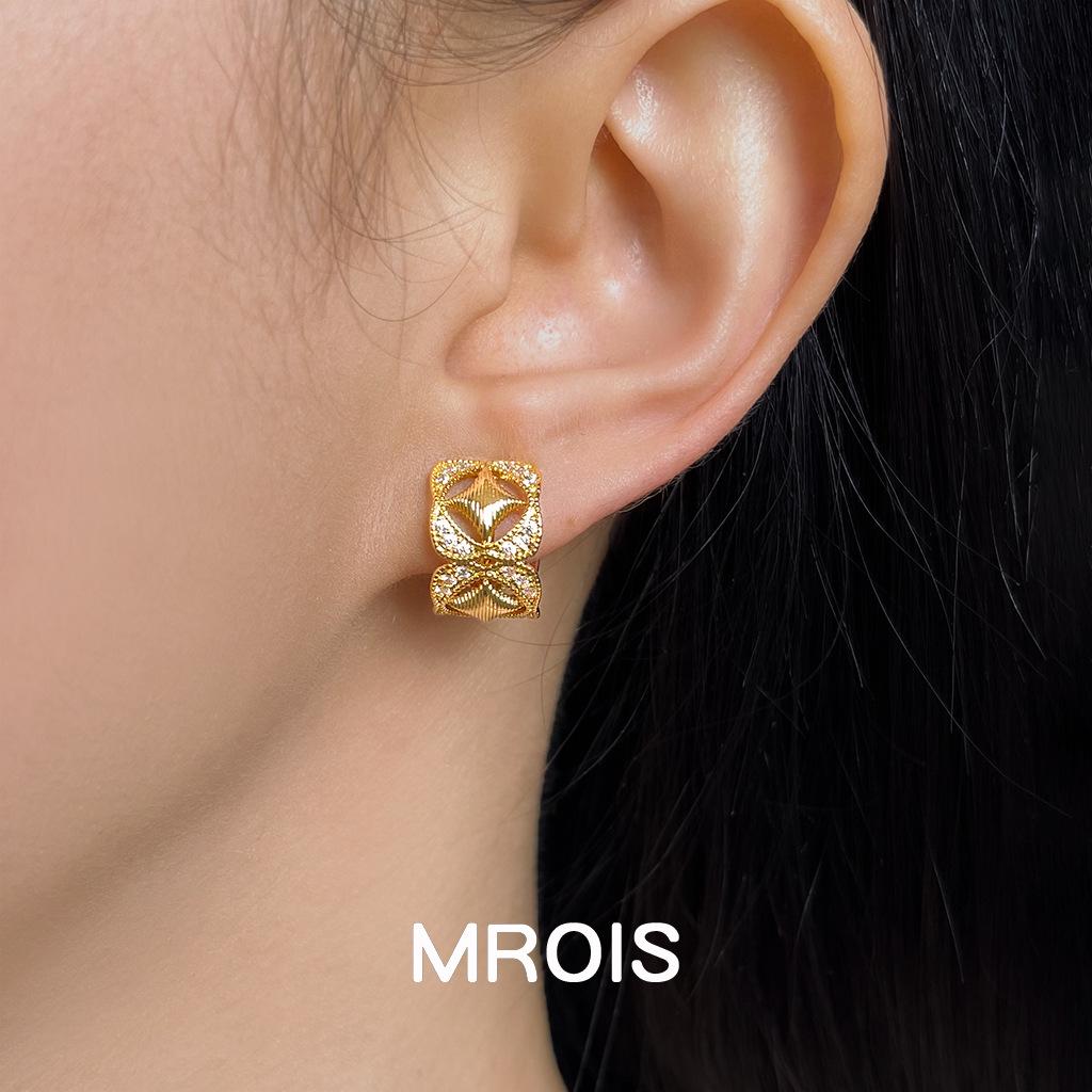 Boucles d'oreilles puces Zircon Étoile 18K Or – Style Cour Rétro Français Luxe