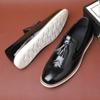 Fashion Men's Personalized Designer Tassels Loafers Mens Slip-on Casual Leather Retro Brogues Shoes