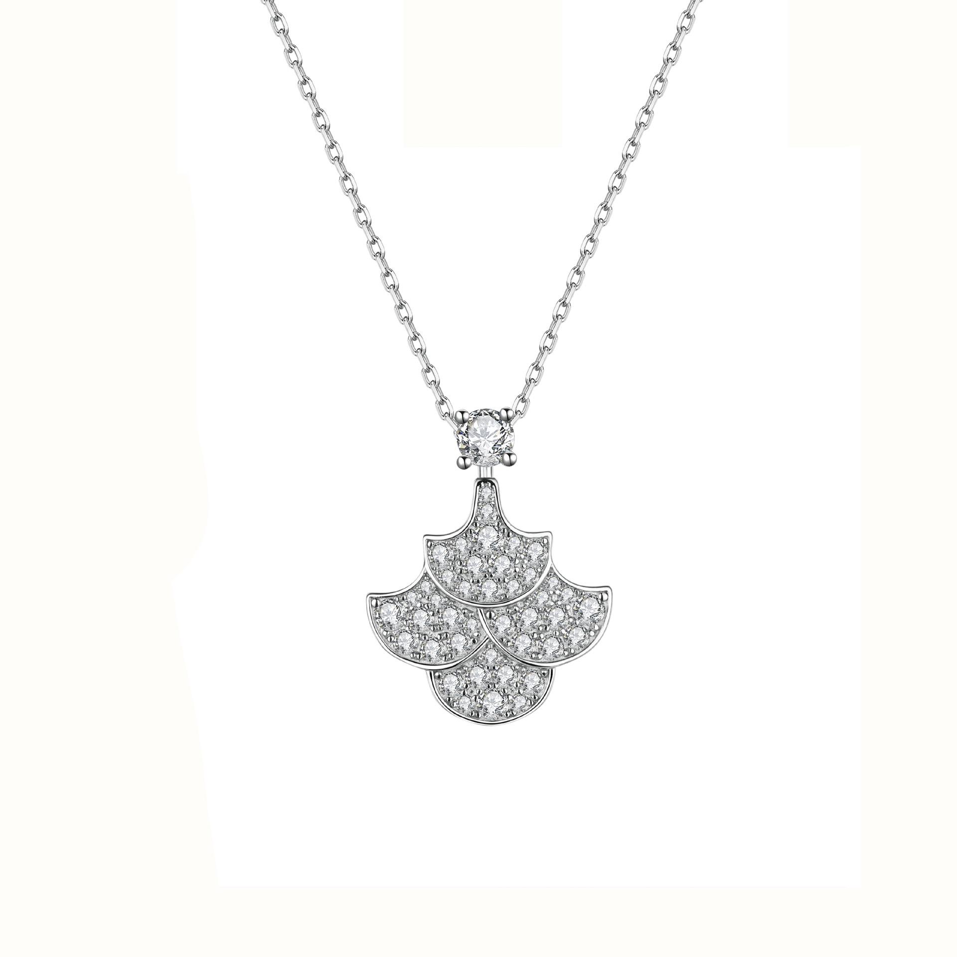 Gera Women s Exquisite Fan-Shaped Diamond Pendant Necklace - Advanced Light Luxury 925 Silver