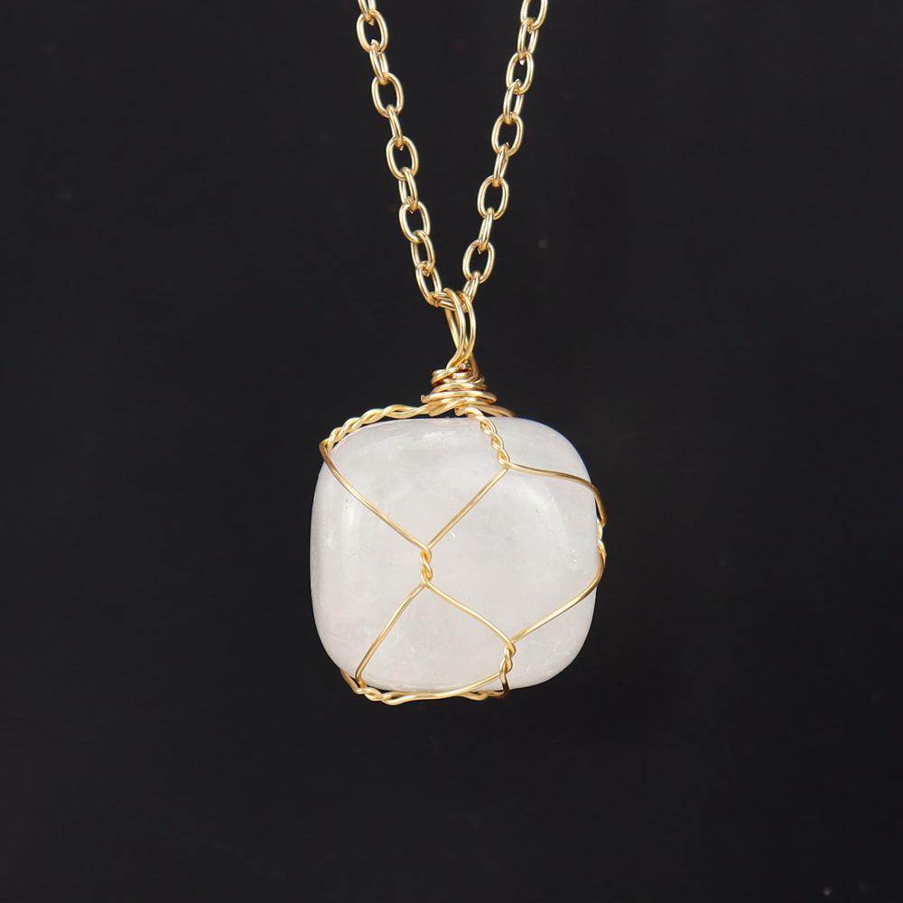 Handmade Gold Wire Winding Irregular Conformal Natural Stone Crystal Rough Stone Pendant Necklace N661