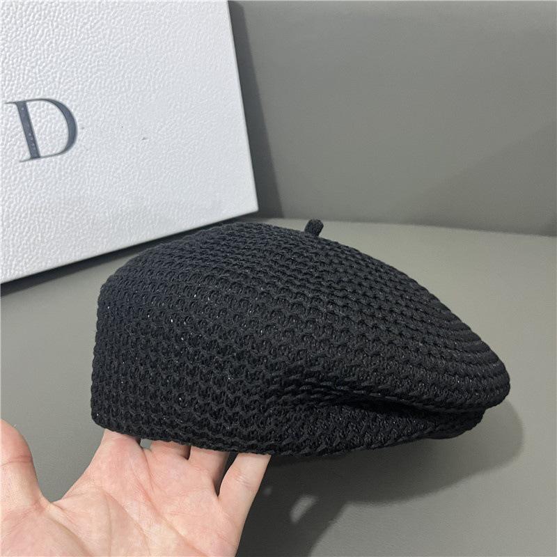 Elegant Black Beret for Women, Japanese Style, Breathable and Lightweight for Spring and Summer