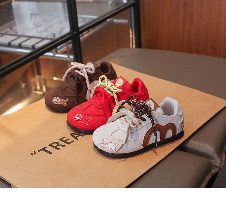 Kindertrainingsschuhe im deutschen Stil für Frühling und Herbst: Weiche Sohle, Bestickte Sportschuhe für Jungen & Mädchen