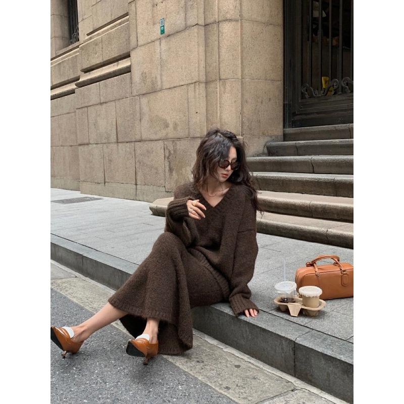 

Ленивый свитер, трикотажный костюм, платье для женщин на осень и зиму, пуловер с V-образным вырезом, трикотажный свитер, топ, юбка, модный комплект из двух предметов L коричневый