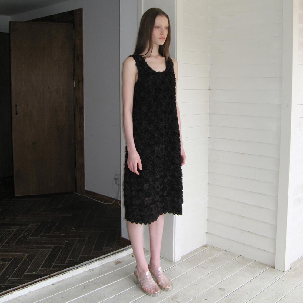 Sinun Flower Lace Dress (Black)