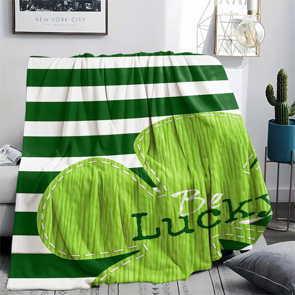 St.Patrick's Day Green Clover Print Flannel Blanket,High Quality Comfortable for All Seasons,Home Decor,Warmth and Comfort,Perfect for Christmas Gifts