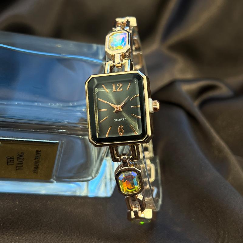 Ceas de damă cu cuarț pătrat cu 24 de culori, diamant foc, diamant, simplu, de nișă, lux ușor