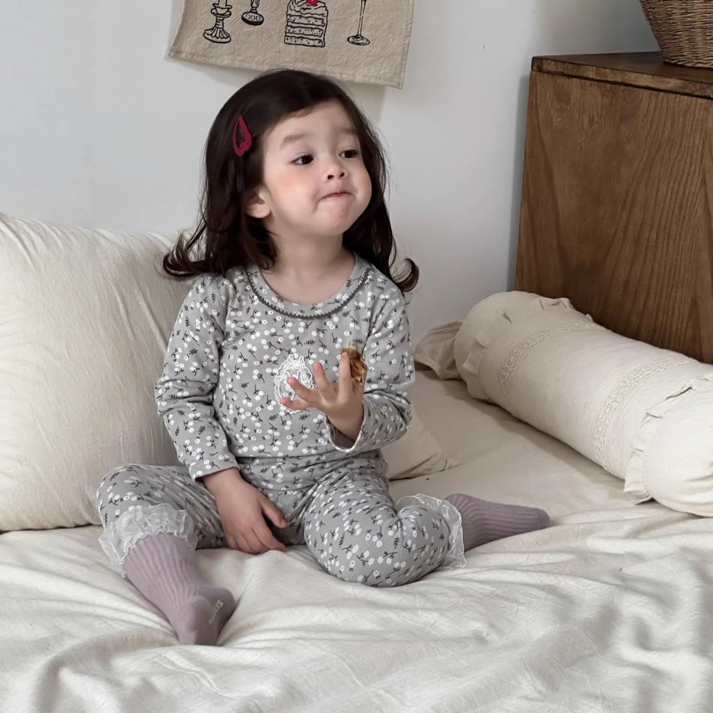 Baby loungewear pajamas infant clothes Class A boneless long johns two-piece set autumn and winter girls' suit