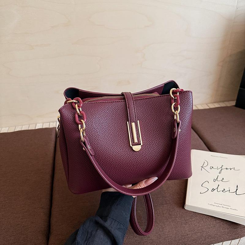 

Женская повседневная сумка: Модная кроссбоди из ПУ большой вместимости красный