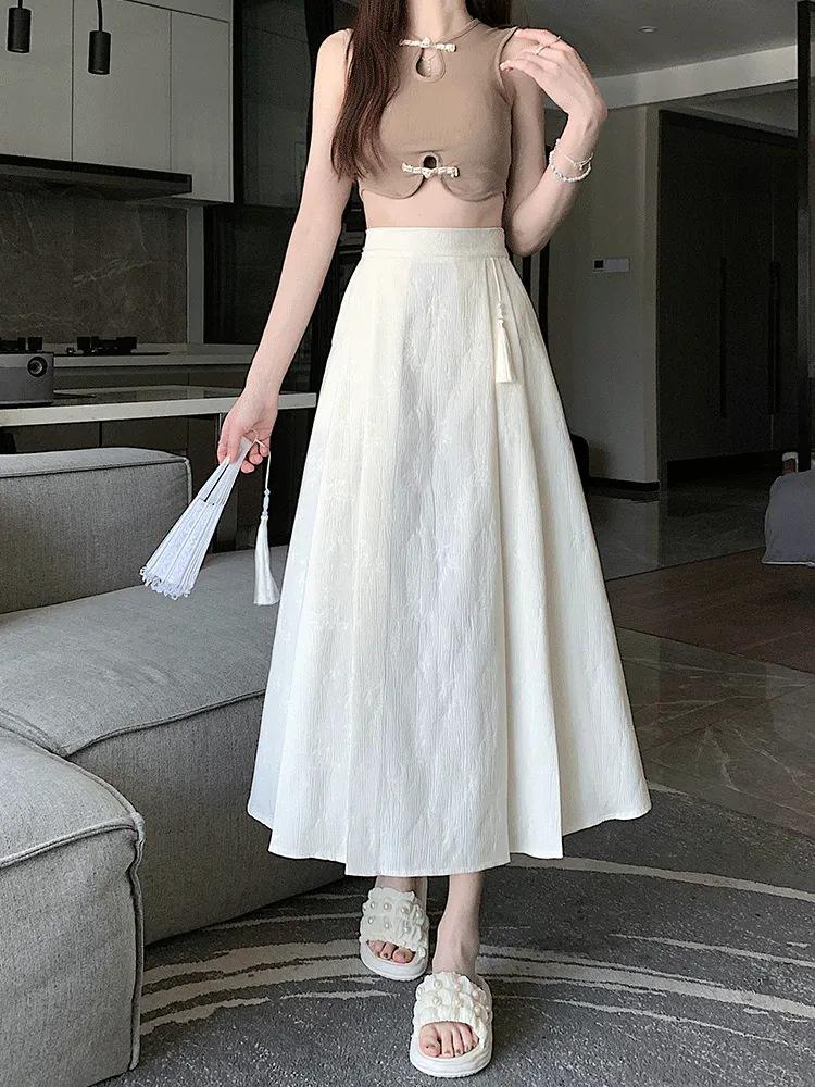 Elegant Jacquard Pleated Skirt for Petite Women - Elastic Waist, Slimming Design, Trendy Chinese Style