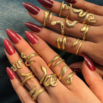Stainless Steel Rings New Fashion Creative Carved Atmosphere Diamonds Snake Rings For Women Zircon Size Adjustable Banquet Gifs