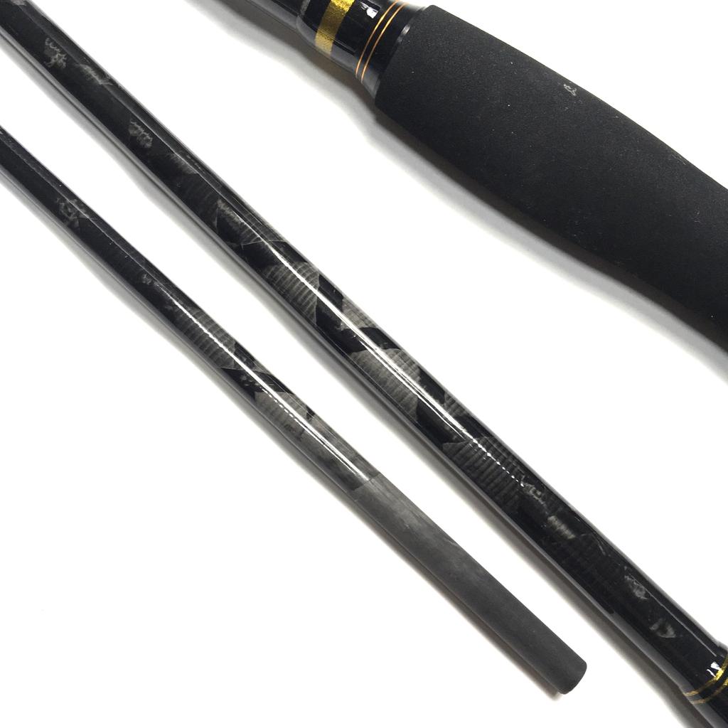 7-foot 3-piece XH (Spiral X) Jigging Rod with a 3.4mm tip and 18.1mm butt, weighing 390g. Ideal for offshore saltwater fishing. [Imported]