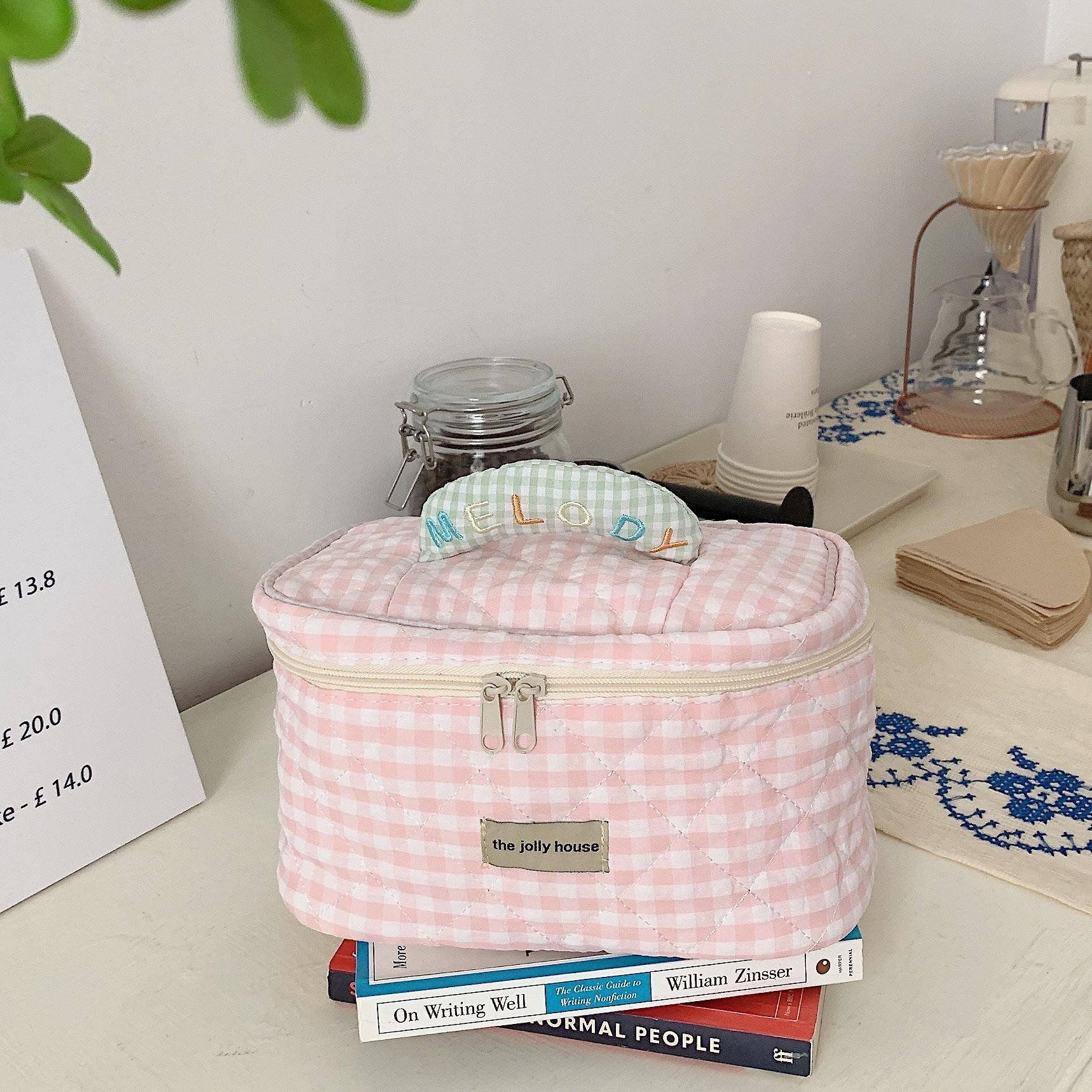 S Women Cotton Cloth Large Capacity Portable Storage Small Fresh Macaron Plaid Cosmetic Bag OneSize розовый