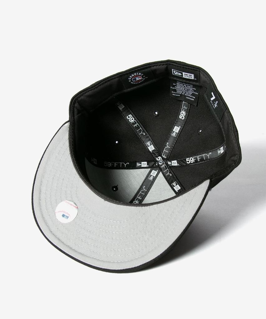 New Era 59FIFTY Black Black Size 7 & Cap, 1/2 (Used)