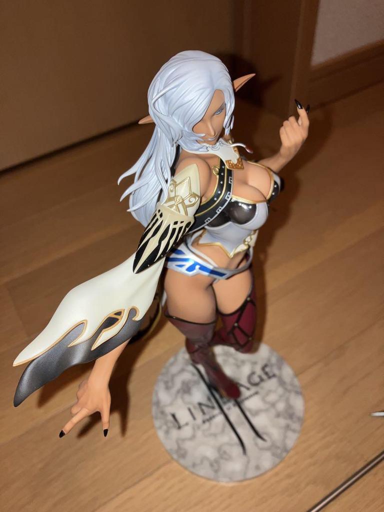[USED] Lineage 2 Elf Dark Elf Figures by Max Factory, Set of 2