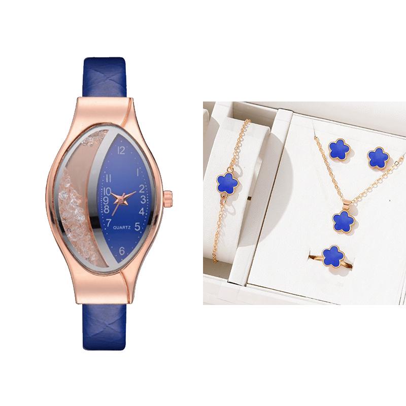Fashionable Women's Rhinestone Leather Strap Watch with Flowing Sand Design