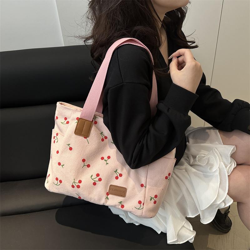 Sweet and cute casual large-capacity tote bag versatile, simple and beautiful shoulder underarm bag class commuter bag