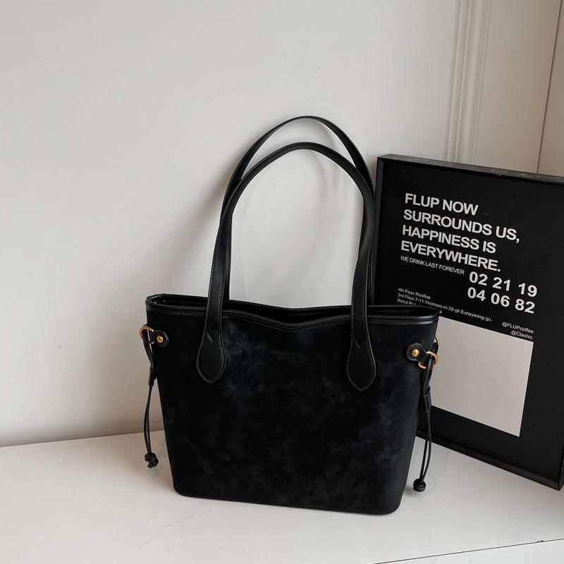 Leisure work commuter bag women's large-capacity new student versatile shoulder shopping bag fashionable tote bag