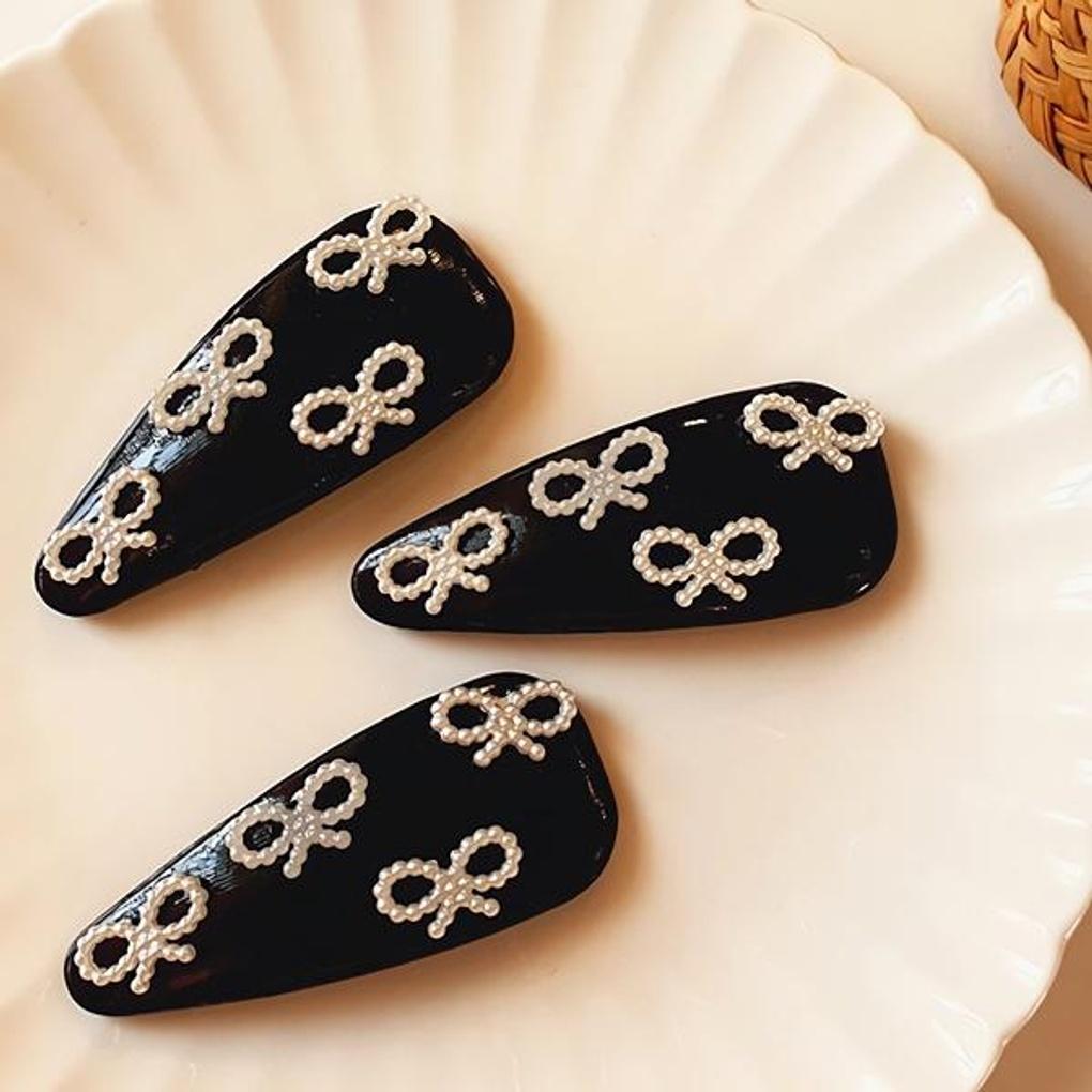 Women's Pearl Mini Ribbon Triangle Snap Hair Clip