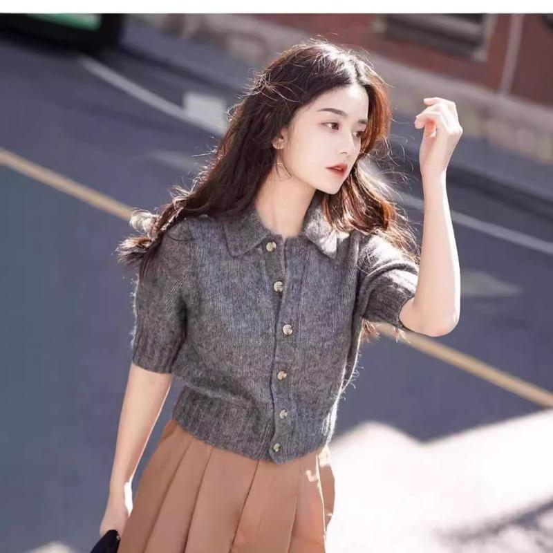 Autumn New Wool Knitted Sweater Women's Cardigan Short Coat High-end Knitted Sweater Women's Retro Top