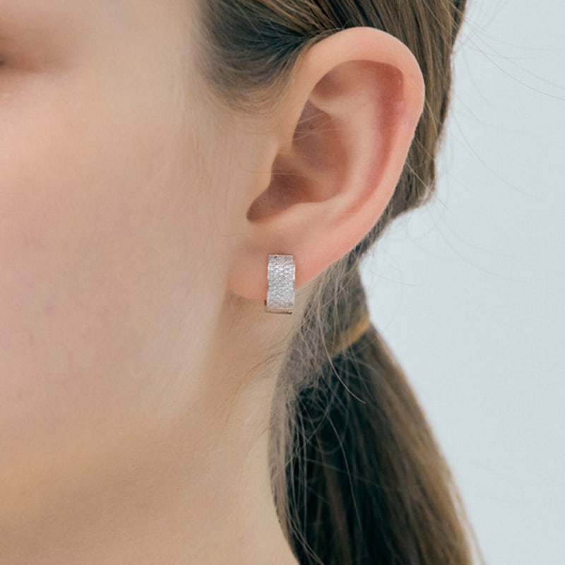 

JYDDM 925 Blanc Noir Earrings SILVER