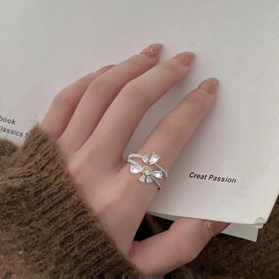 Women'S Two-In-One Combination Stacked Index Finger Ring Trendy Fashion Splicing Zircon Daisy Flower Ring Closed Design