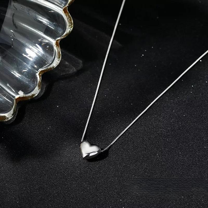 

Ожерелье из стерлингового серебра 925 пробы с любящим сердцем. Особый интересный дизайн. Корейский простой стиль Ins. Новое трехмерное украшение в форме сердца на ключице. 925