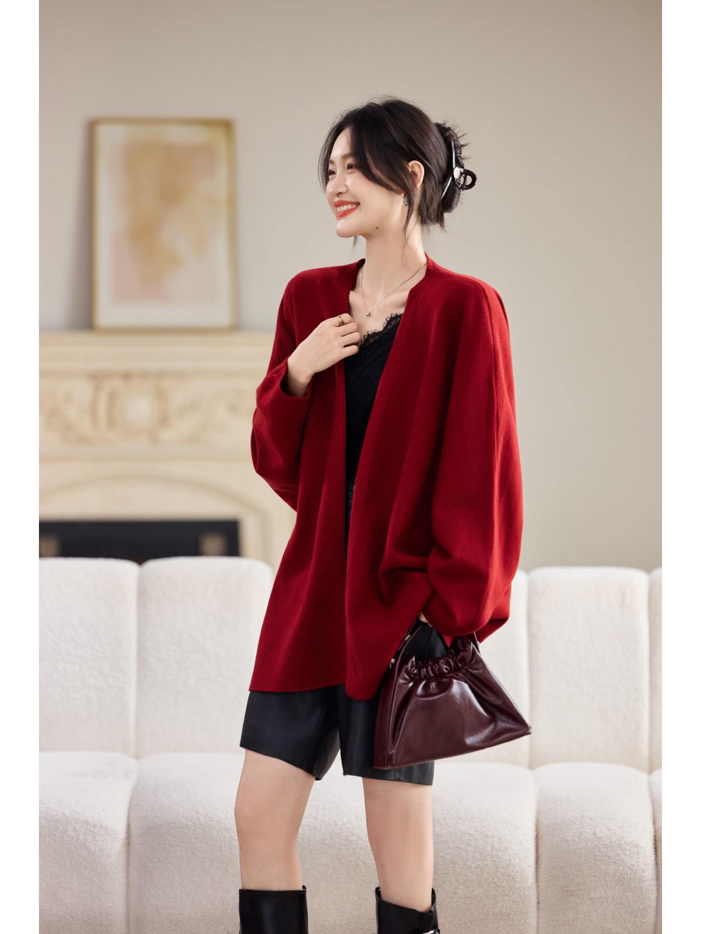 

2025 Autumn/Winter Loose Wool Cardigan Knit Coat - Trendy Shawl Cape Style Sweater L красный