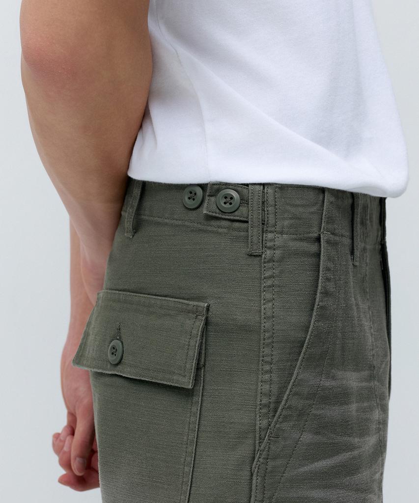 MUSINSA STANDARD Faded Back Satin Fatigue Pants [Khaki]