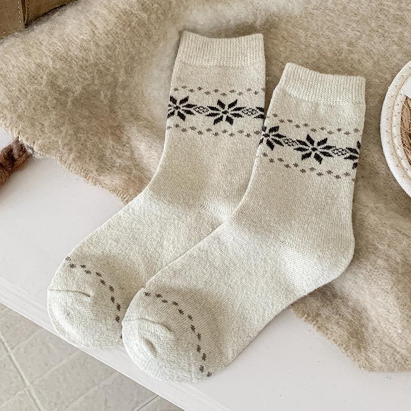 Wool Socks Children'S Season Mid-Tube Socks Trendy Retro Snowflake Fleece Thickened Warm Cashmere Stacking Socks Women